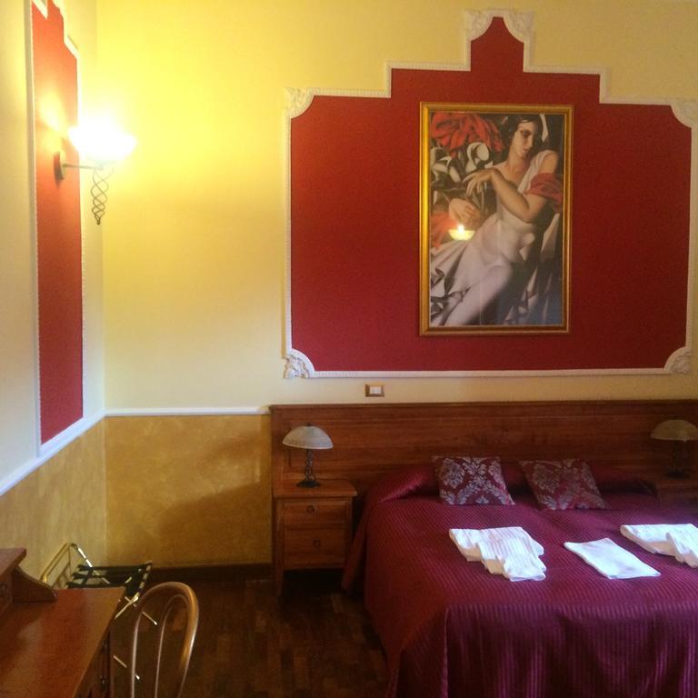 Tamara'S Suites Rom Zimmer foto