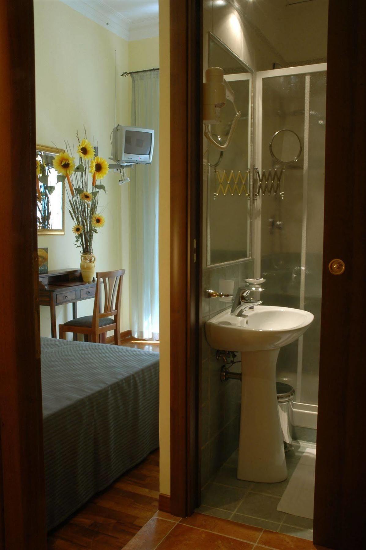 Tamara'S Suites Rom Exterior foto