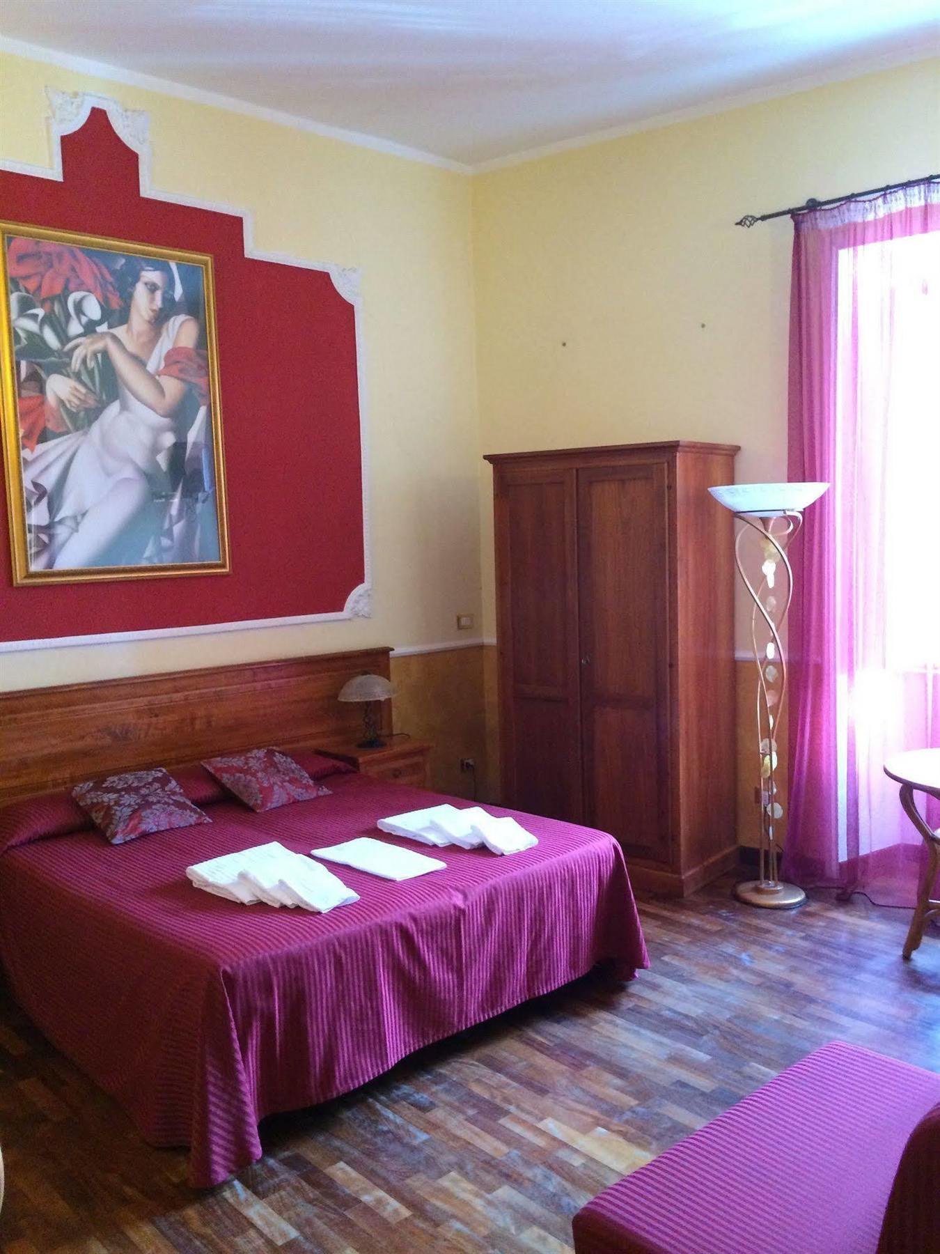 Tamara'S Suites Rom Exterior foto