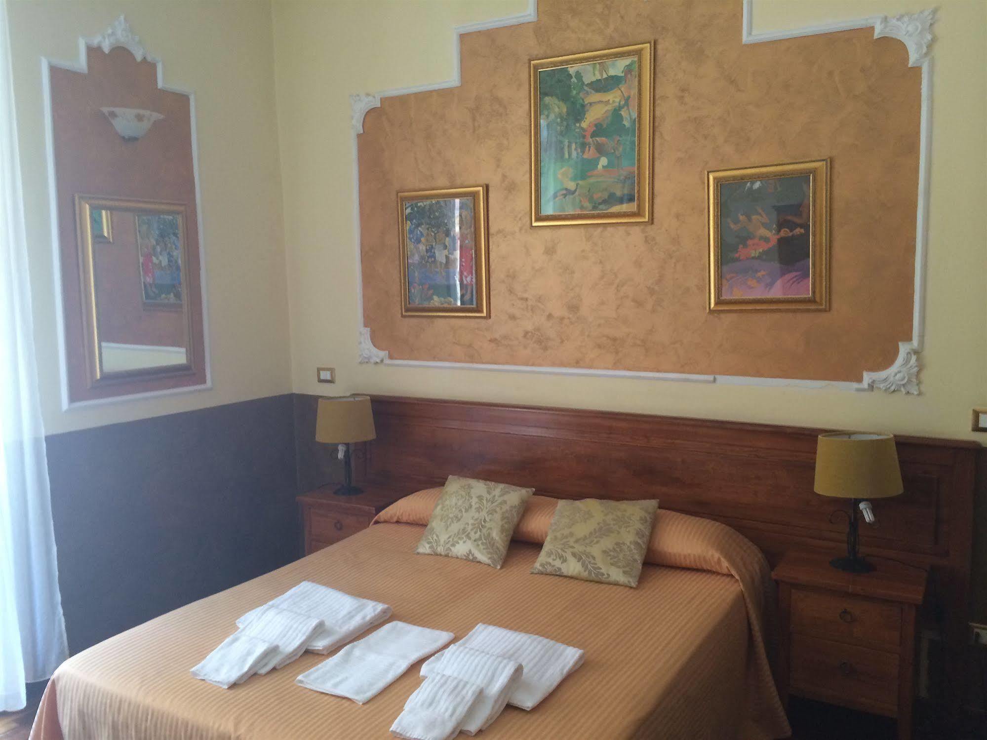 Tamara'S Suites Rom Exterior foto