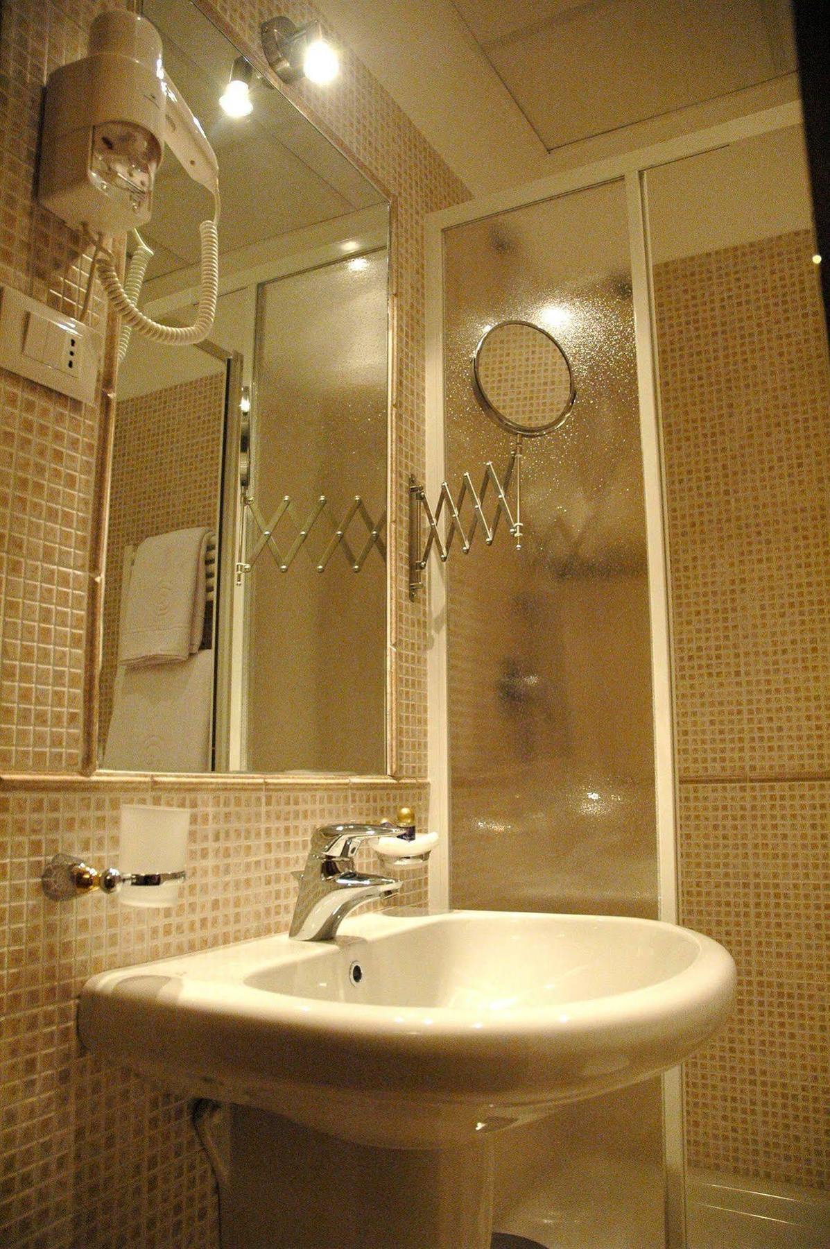 Tamara'S Suites Rom Exterior foto